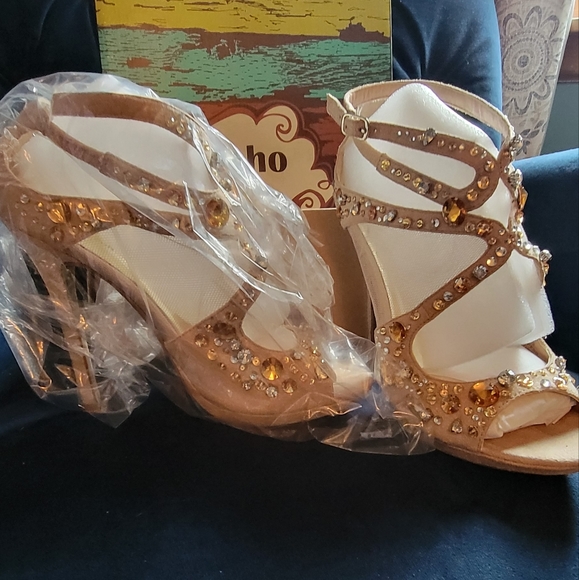 Zigi Soho Cinnamon Goddess sz 8 - Picture 4 of 7